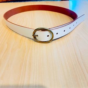 Gap Ladies Leather Belt size Medium